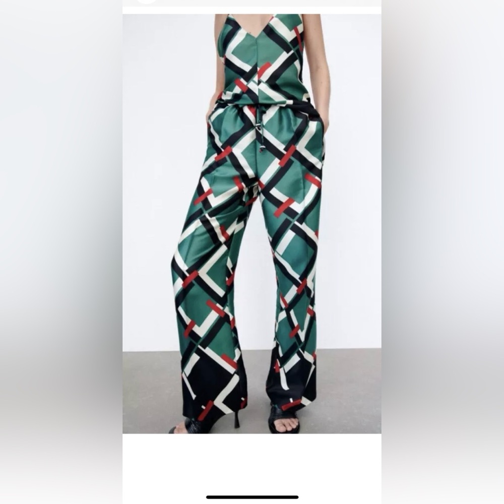 Zara Green and Black Dress Pants with Geometric Design XS